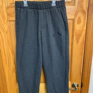 EUC men’s Puma sweats size medium
